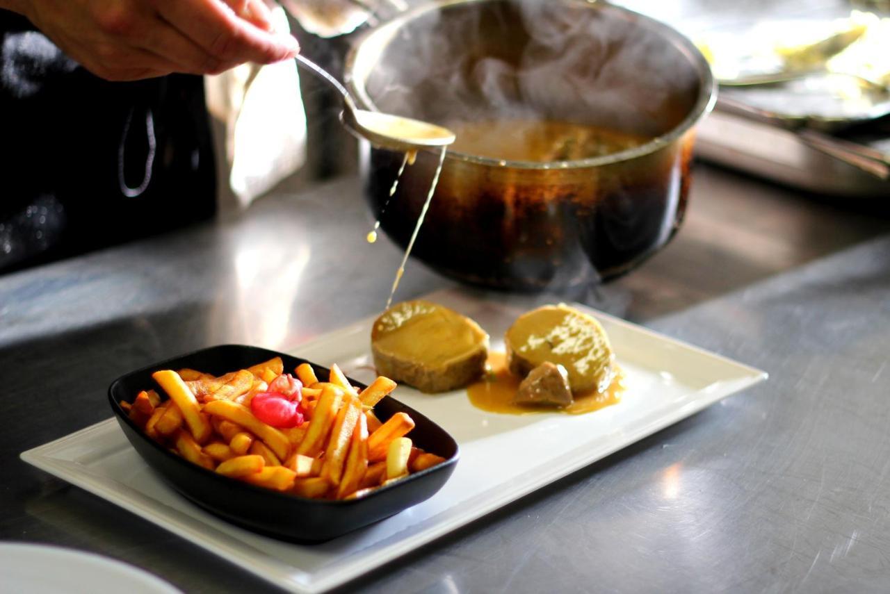 Logis Hotel Restaurant & Pizzeria Vuillot Cuiseaux Bagian luar foto