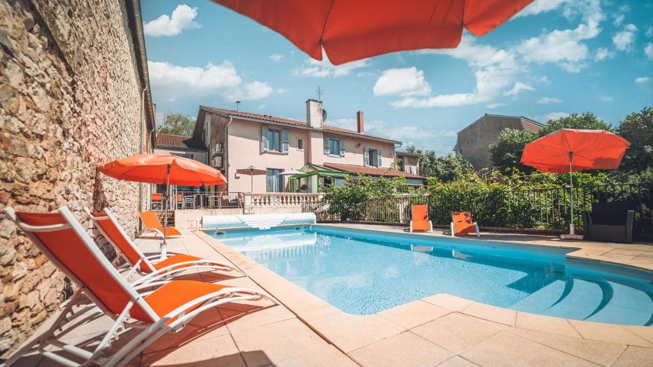 Logis Hotel Restaurant & Pizzeria Vuillot Cuiseaux Bagian luar foto
