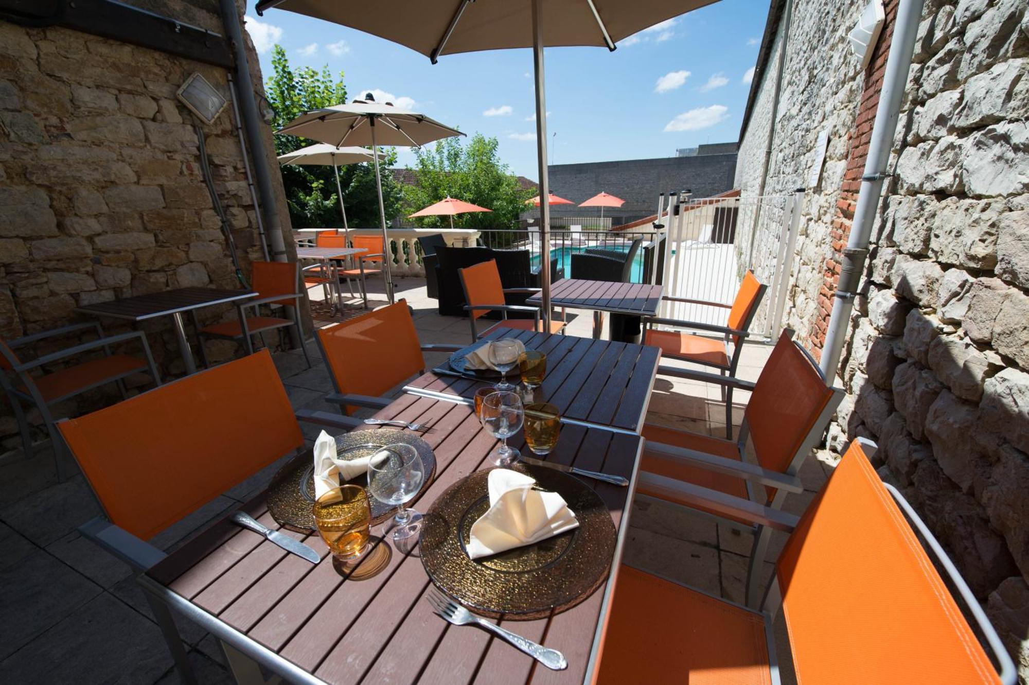 Logis Hotel Restaurant & Pizzeria Vuillot Cuiseaux Bagian luar foto